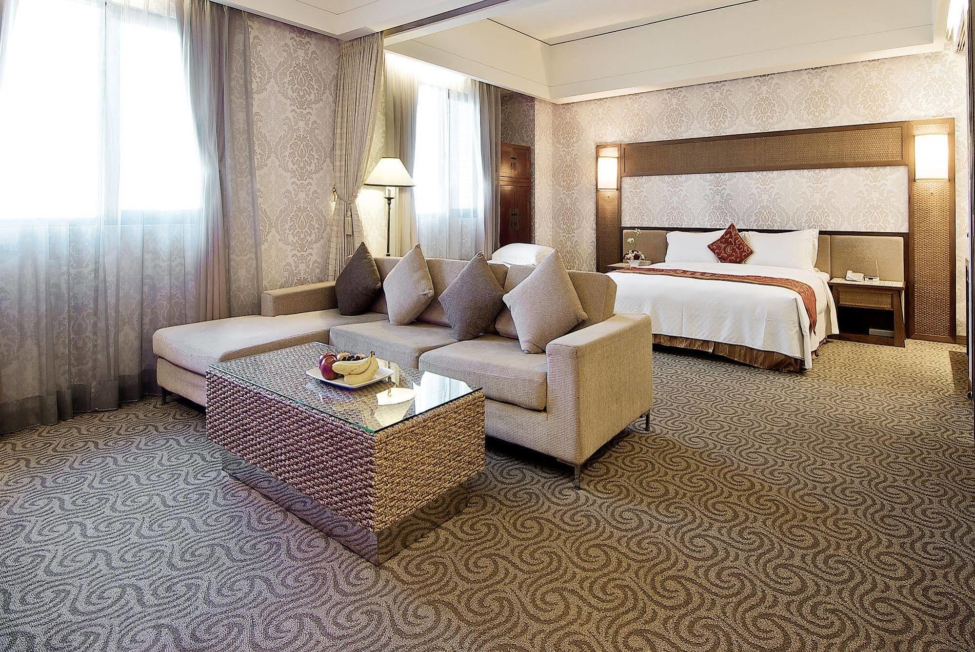 Jia Hsin Garden Hotel Tainan Eksteriør billede